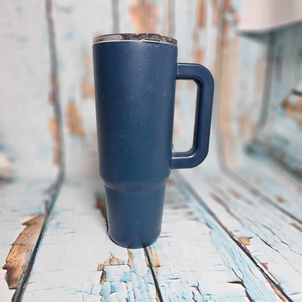 Magellan Outdoors Insulated Travel Mug 30oz Navy Blue Handle Tumbler w/ Lid